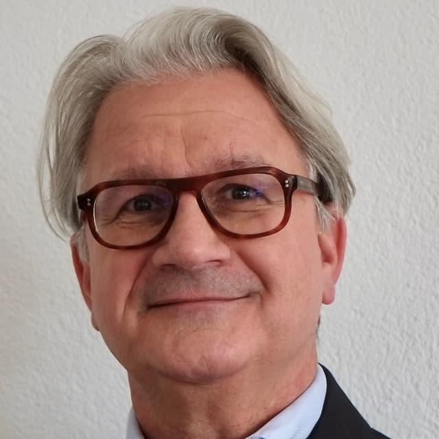 Peter Knapp