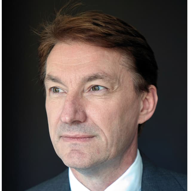 Dr. Alexander Löw